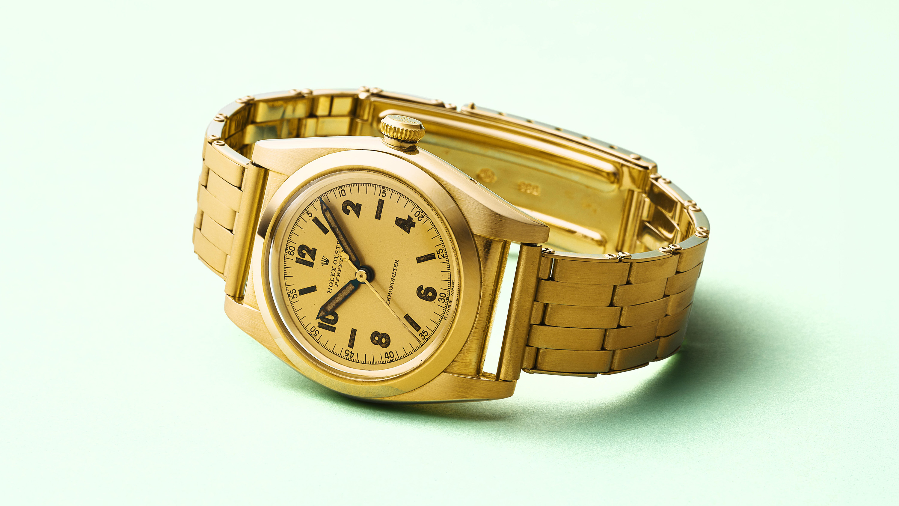 Type: featured Category: Watches Rolex Bubblebacks: A Collector’s Guide to the Iconic Vintage Watch