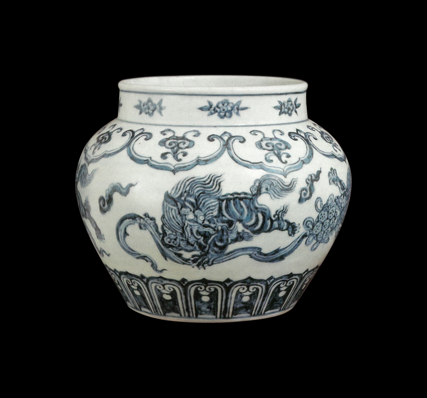 宫狮戏球 盛世御瓷的生花妙笔 香港秋季拍賣 Sotheby S
