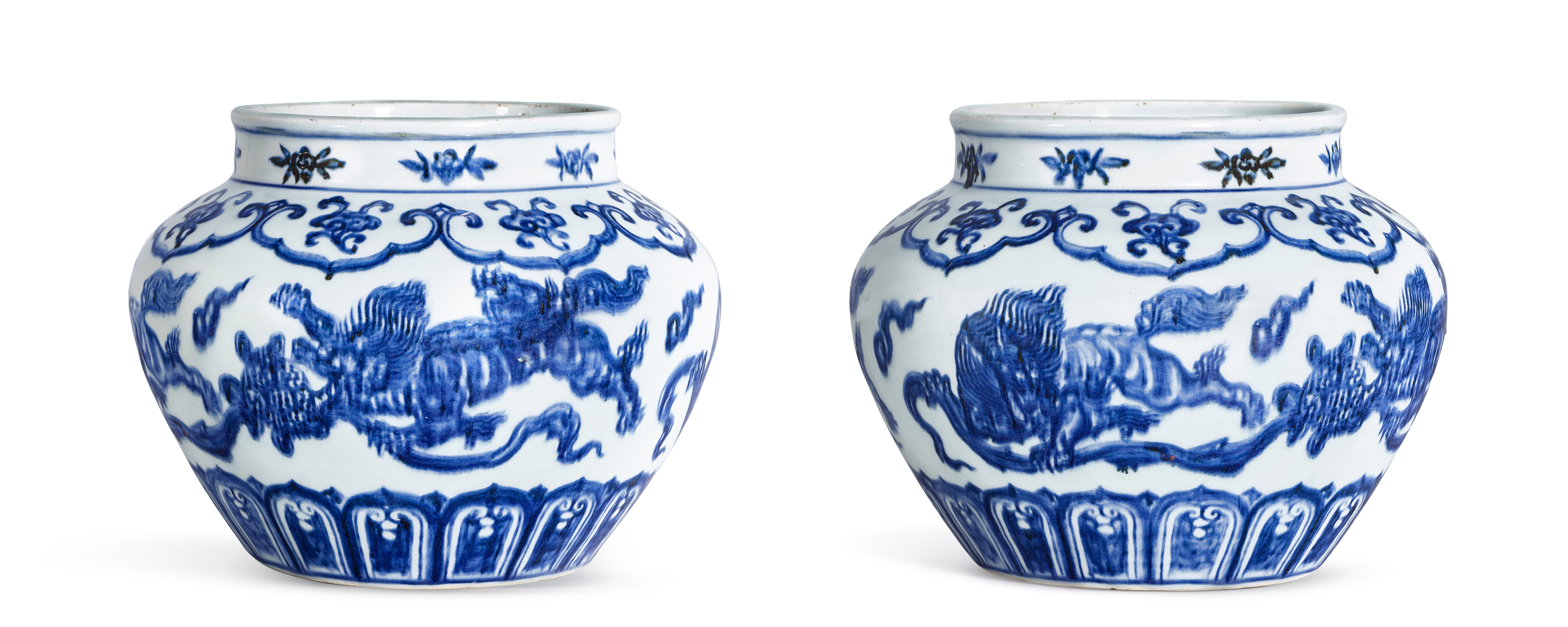 宫狮戏球：盛世御瓷的生花妙笔| 香港秋季拍賣| Sotheby's