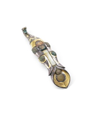 View 1 of Lot 69: A superb gold silver and hardstones embellished archaic belthook Han dynasty | 漢 銅錯金銀嵌寶帶鈎