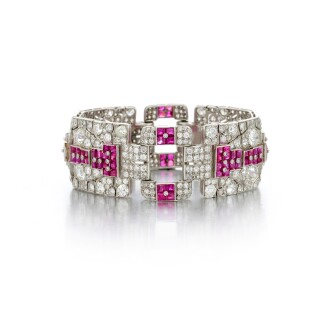 View 1 of Lot 47: Diamond and ruby bracelet (Bracciale in rubini e diamanti)