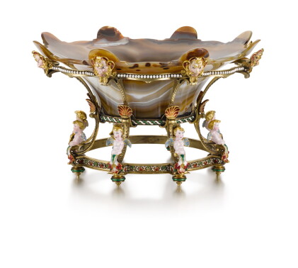 Catalog image of a hardstone coupe centrepiece on gold-mounted and enamelled silver-gilt stand, …