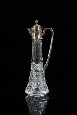 View 1 of Lot 627: Aiguière en argent et verre, par Morosov, Saint-Pétersbourg, 1908-1917