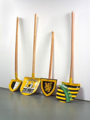 Catalog image of Installation of four shovels