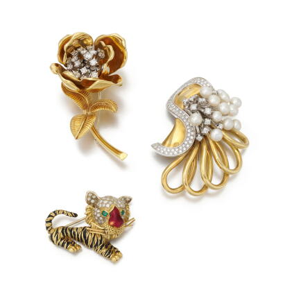 Catalog image of Gem set brooches | ( Spille gem set )