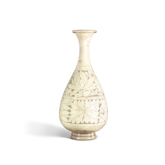 View 1 of Lot 42: A Cizhou sgraffiato 'lotus' vase, Yuhuchun ping Song/Jin dynasty | 宋/金 磁州窰白釉劃花卉紋玉壺春瓶