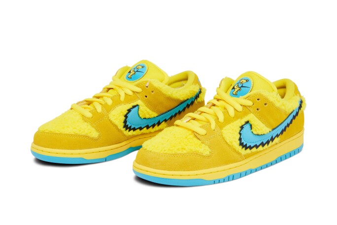 History Of The Nike Sb Dunk Sneakers Sports Memorabilia Modern Collectibles Sotheby S History Of The Nike Sb Dunk Sneakers Sports Memorabilia Modern Collectibles Sotheby S