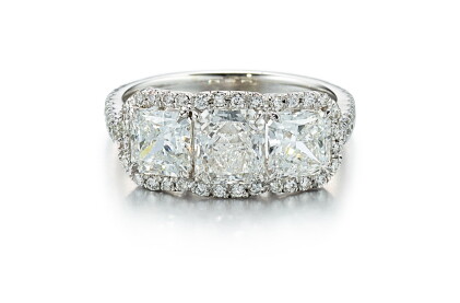Catalog image of diamond ring | 鑚石戒指( 三枚方形鑽石共重2.25卡拉 )