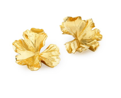 Catalog image of Paire de clips d'oreille aluminium, "Géranium" | Pair of aluminium ear clips, '…