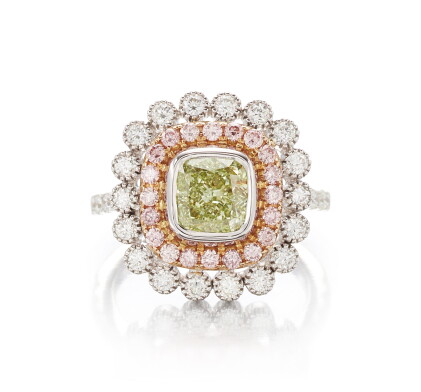 Catalog image of fancy yellow-green diamond and diamond ring | 1.54卡拉 彩黃綠色 si1淨度 鑽石 配 鑽石 戒指