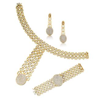 View 1 of Lot 127: Parure or et diamants