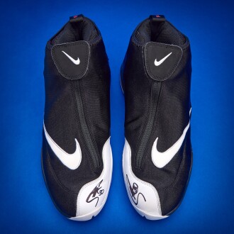 View 1 of Lot 10: Stephen Curry 2025-2026 Worn Dual-Signed Nike Air Zoom Flight '98 The Glove