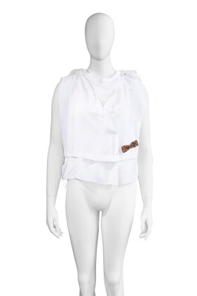 Catalog image of martin margiela, spring-summer 2004 | printemps-eté 2004