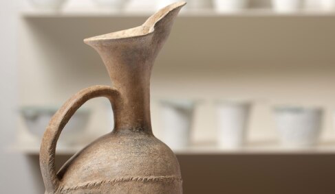 View 2 of Auction: Ancient Civilisations III – Neolithic Pottery including the Collection of Ronald W. Longsdorf