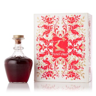 View 1 of Lot 6513: Hennessy 200th Anniversary Paradis Baccarat Crystal Decanter 40.0 abv NV (1 BT70)