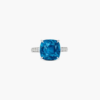 View 1 of Lot 1800: Important Paraíba Tourmaline Ring | 重要 7.52 克拉 天然「巴西」未經加熱 帕拉伊巴碧璽 配 鑽石 戒指