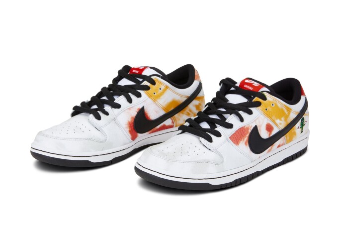 History Of The Nike Sb Dunk Sneakers Sports Memorabilia Modern Collectibles Sotheby S History Of The Nike Sb Dunk Sneakers Sports Memorabilia Modern Collectibles Sotheby S