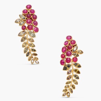 View 1 of Lot 4: Pair of Ruby and Colored Diamond Clip-Brooches, France  紅寶石 配 彩色鑽石 胸針一對，法國