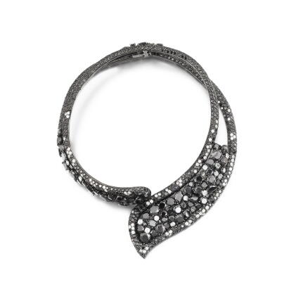 Catalog image of Collier diamant noir et diamant
