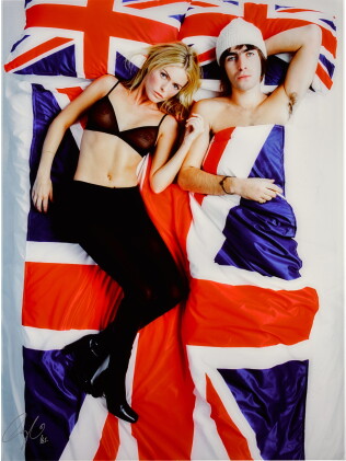Catalog image of Liam Gallagher and Patsy Kensit, 1996