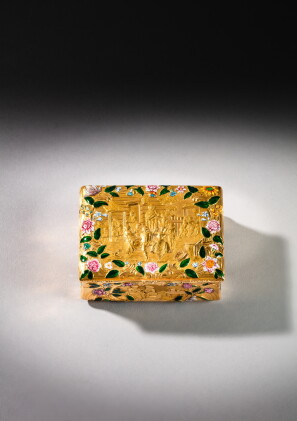 Catalog image of Tabatière en or et émail par Jean Moynat, Paris, 1745-1746