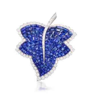 View 1 of Lot 1849: 'Feuille de Platane' Sapphire and Diamond Brooch | 梵克雅寶 | 'Feuille de Platane' 藍寶石 配 鑽石胸針