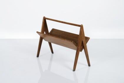 Catalog image of Portable Magazine Rack