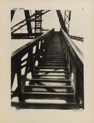 Catalog image of germaine krull | métal, 1928