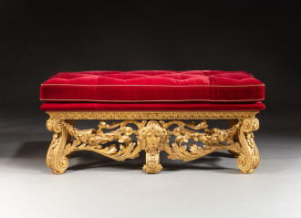 View 1 of Lot 68: Banquette en bois doré d’époque George II, vers 1740, dessinée par William Kent et probablement réalisée par James Richards 