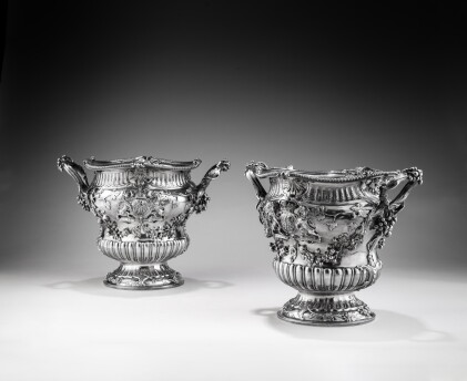 Catalog image of Paire de rafraichissoirs royaux en argent par John Parker et Edward Wakelin, Lo…