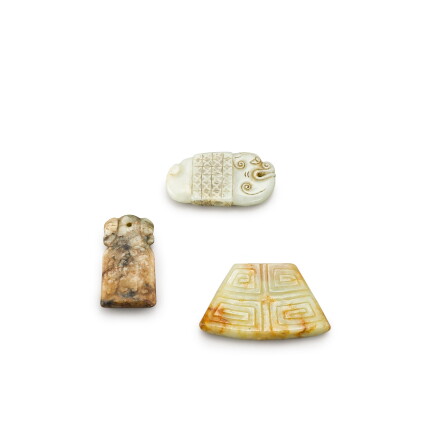 Catalog image of Three archaistic jade carvings Ming - Qing dynasty | 明至清 仿古玉器一組三件