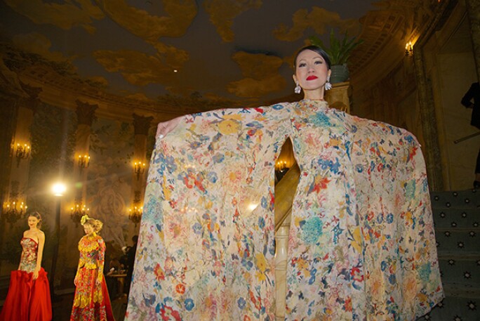 chinese dress fashion show Chinese bridal designers debut at New York fashion week - Lifestyle