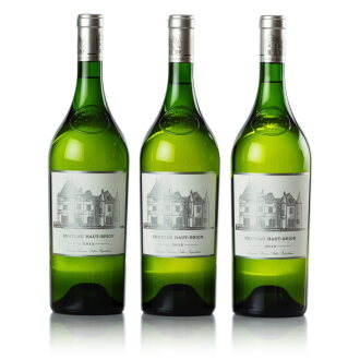 View 1 of Lot 554: Château Haut Brion Blanc 2012  (6 MAG)