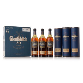 View 1 of Lot 6151: Glenfiddich 30 Year Old 40.0 abv NV (3 BT70)