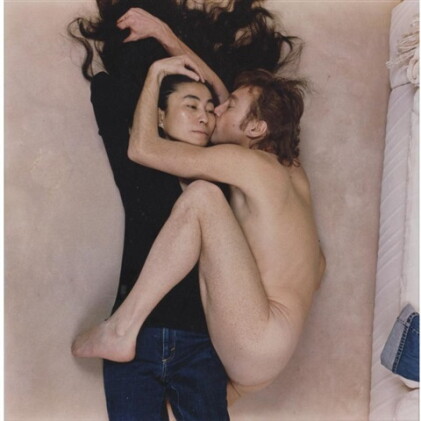 Catalog image of 'john lennon and yoko ono, the dakota - new york'