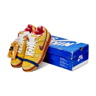 View 1 of Lot 8502: Nike Dunk SB Low ‘Yellow Lobster’ Sample | Nike Dunk SB Low「Yellow Lobster」樣品鞋
