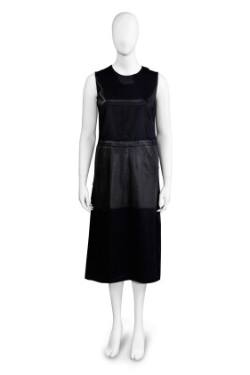 Catalog image of martin margiela, fall-winter 2002-2003 | automne-hiver 2002-2003