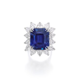 View 1 of Lot 383: Attractive sapphire and diamond ring | 海瑞溫斯頓 | 藍寶石配鑽石戒指