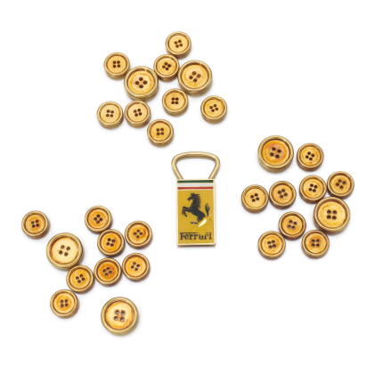 Catalog image of Three set of buttons for a classic jacket with a keyring | Tre set di bottoni p…