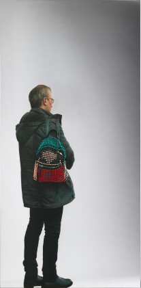 Catalog image of Uomo con zainetto