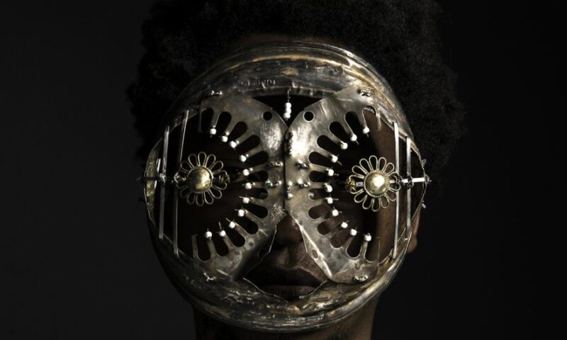 Cyrus-Kabiru_Another-Mask_2017_C-type-Print-on-Diasec-Moun_70-x-60-cm_HR-883x1030.jpg