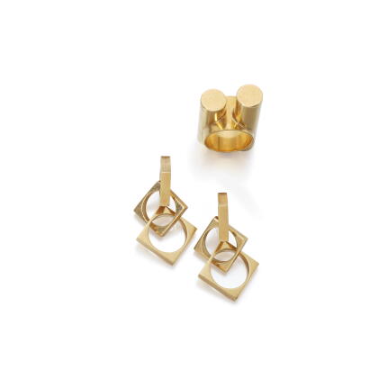 Catalog image of Gold ring and a pair of earrings, circa 1970
