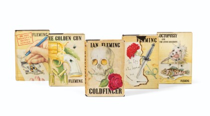5 éditions originales, jaquettes illustrées, dont Goldfinger, The Spy who loved me, etc.