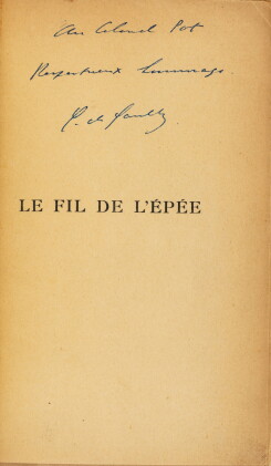 Catalog image of Le Fil à l'épée, 1932. Édition originale avec envoi autographe signé. In-12 (re…