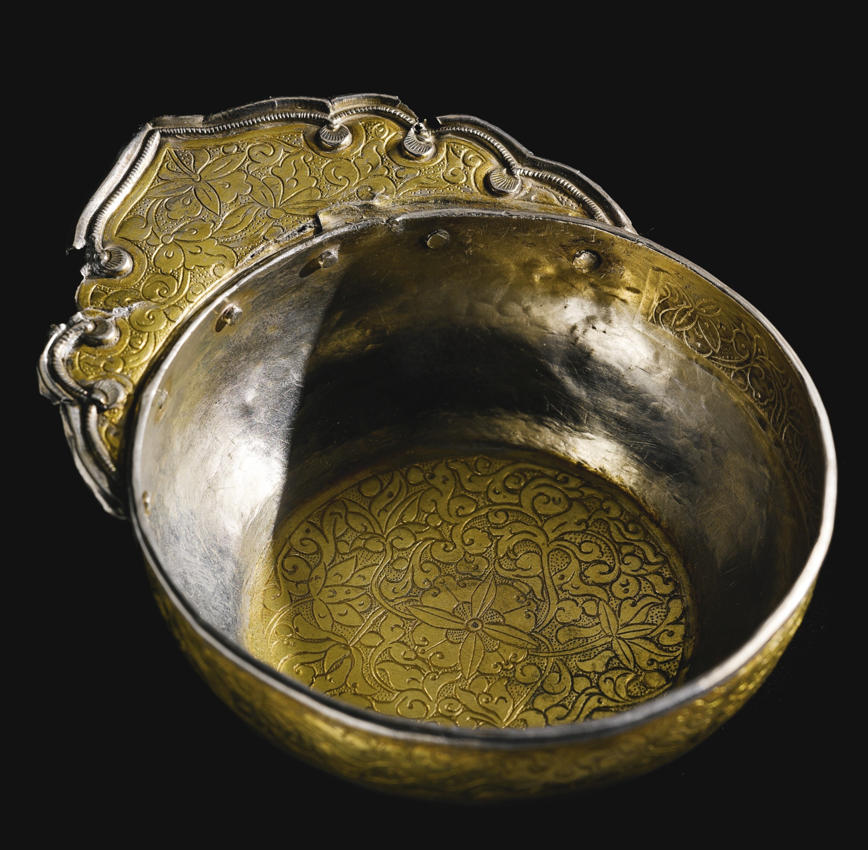88 A Fine And Rare Silver And Parcel gilt Cup Golden Horde Central 88-a-fine-and-rare-silver-and-parcel-gilt-cup-golden-horde-central