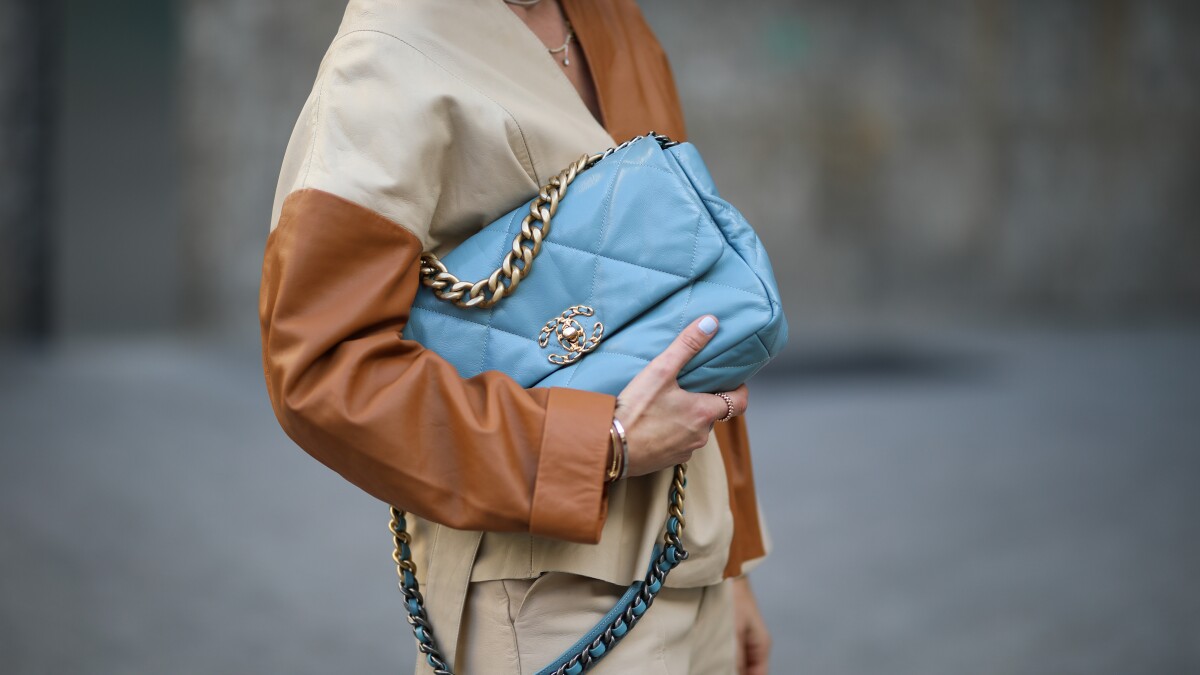 Chanel Bags Chanel 19 Small Measurements Street Style Chanel 19