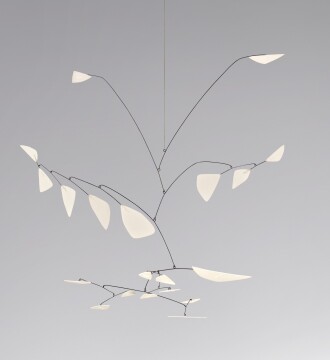 View 1 of Lot 321: 20 White in 20 Inches