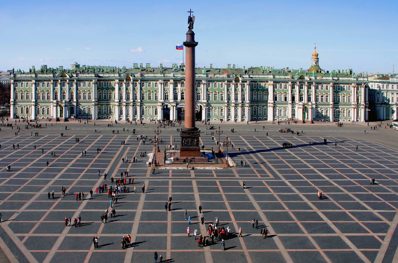 Dvortsovaya Square, with the Alexander Column Monument in front of the Winter Palace