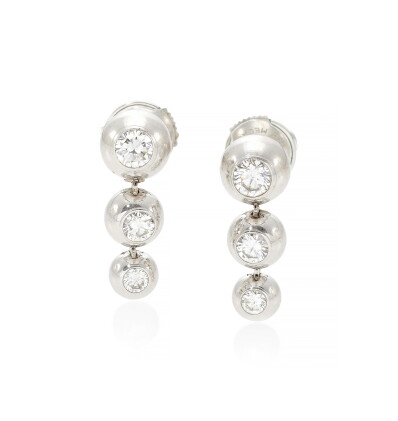 Catalog image of diamond earrings (paio di orecchini in diamanti) | cartier