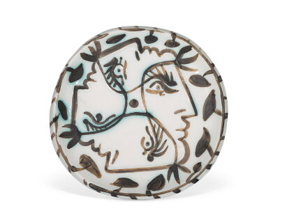 Catalog image of pablo picasso | quatre profils enlacés (a. r. 88)